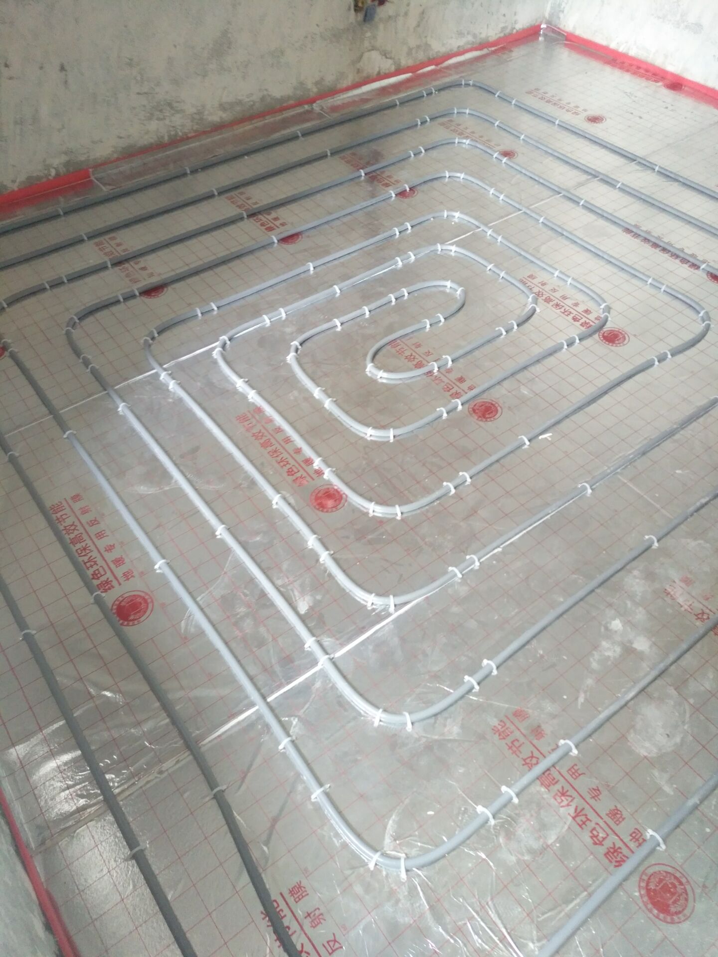 暖气热的时候可以排气吗