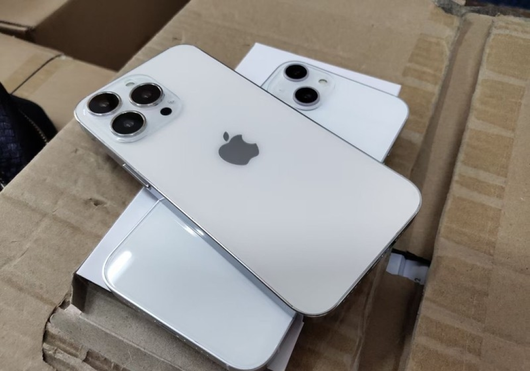 iphone12来到清仓价如今直降1100元十三香突然不香了