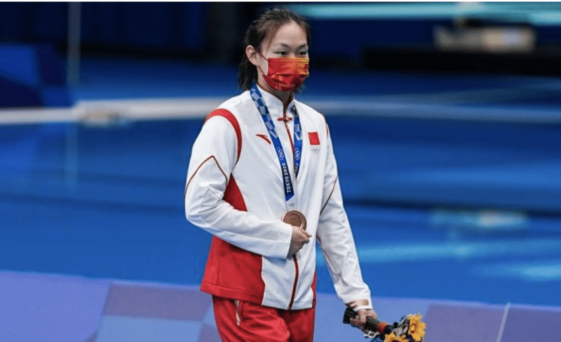 泳坛罗志祥？澳游泳教练目睹爱徒奇迹夺金，疯狂顶胯庆祝休闲区蓝鸢梦想 - Www.slyday.coM