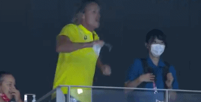 泳坛罗志祥？澳游泳教练目睹爱徒奇迹夺金，疯狂顶胯庆祝休闲区蓝鸢梦想 - Www.slyday.coM