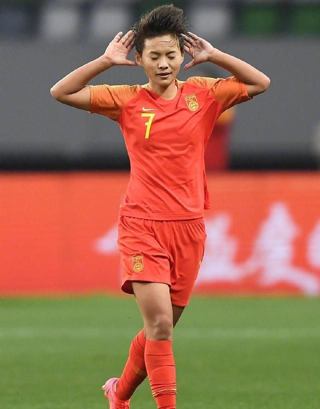 谢峰发文力挺贾秀全引热议!成绩下降是事实,用人指挥的确难服众休闲区蓝鸢梦想 - Www.slyday.coM