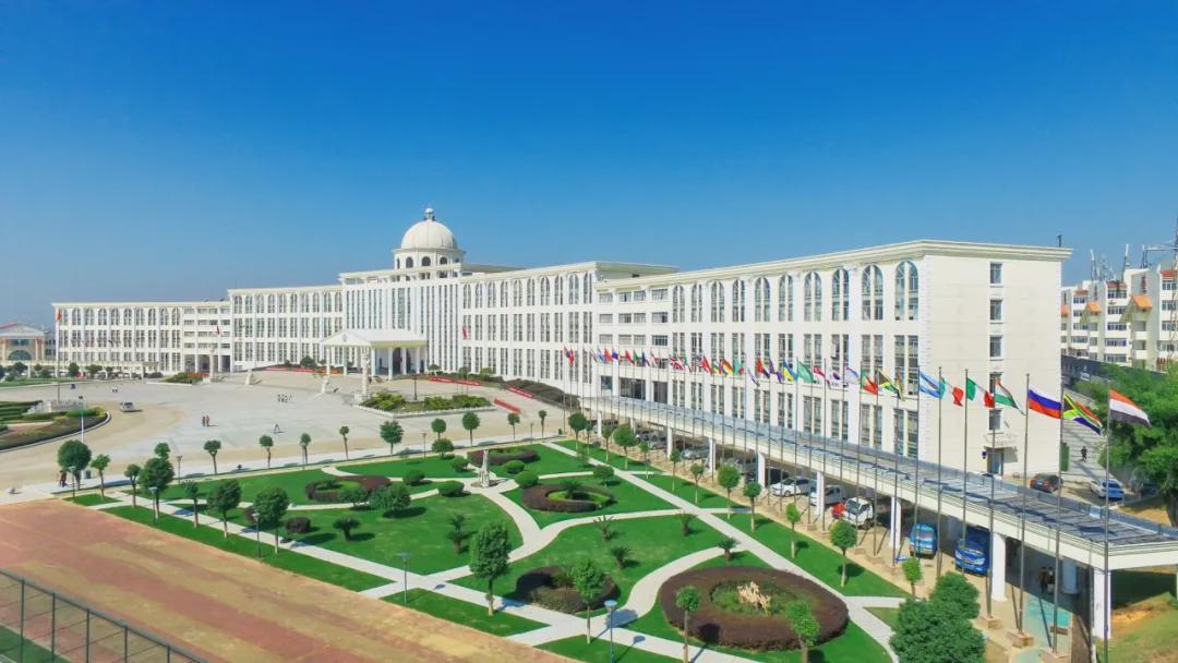 江西服装学院校庆30周年进入倒计时100天