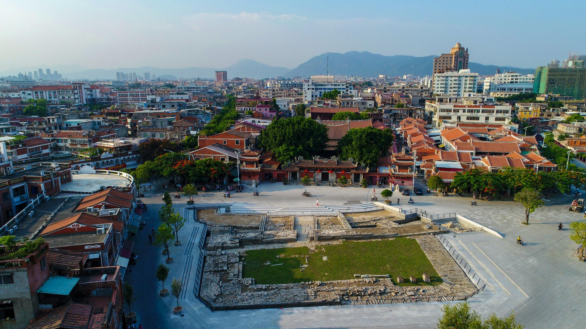 德济门遗址与天后宫今天,当我们再度置身泉州,可以深切感受到,在一千