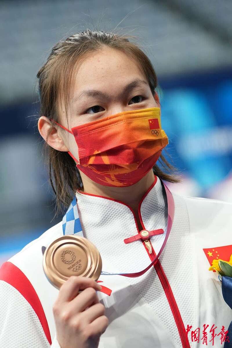 00后小将李冰洁获女子400米自由泳铜牌