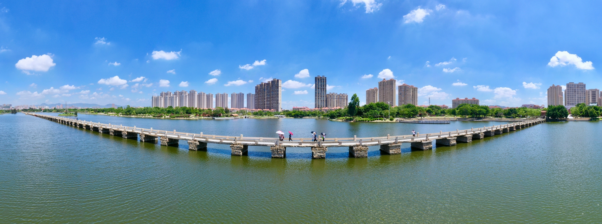 福建泉州:千年古城的"多面"生活