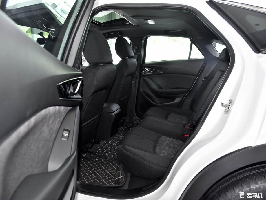 个性的日系车之选小哥带你一起看马自达cx4