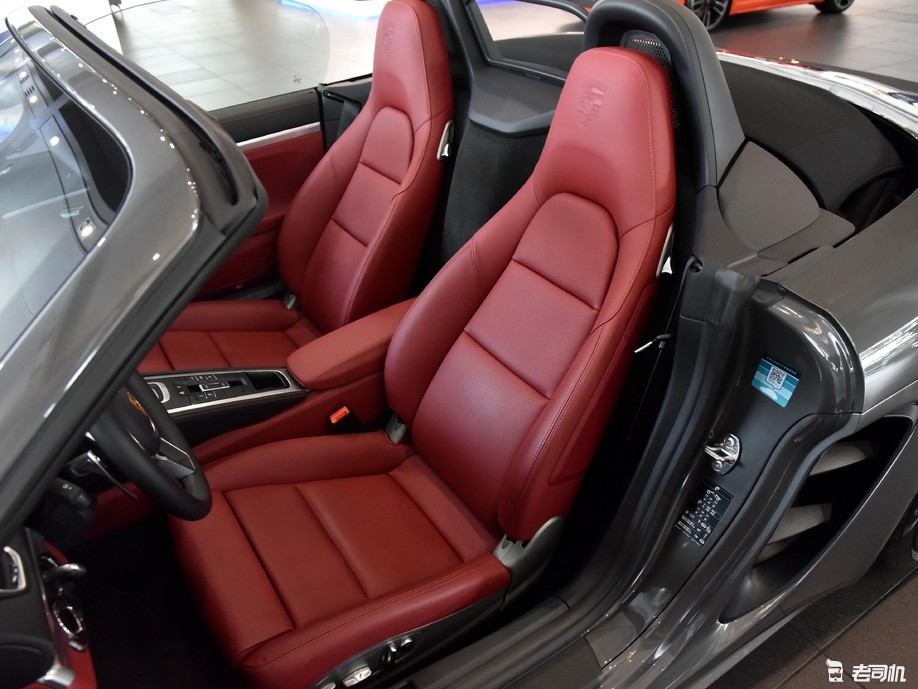 个性又动感 小哥带你一起看保时捷718