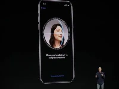 苹果Mac电脑终于要上Face ID？2023年没刘海的iPhone或用屏下摄像头