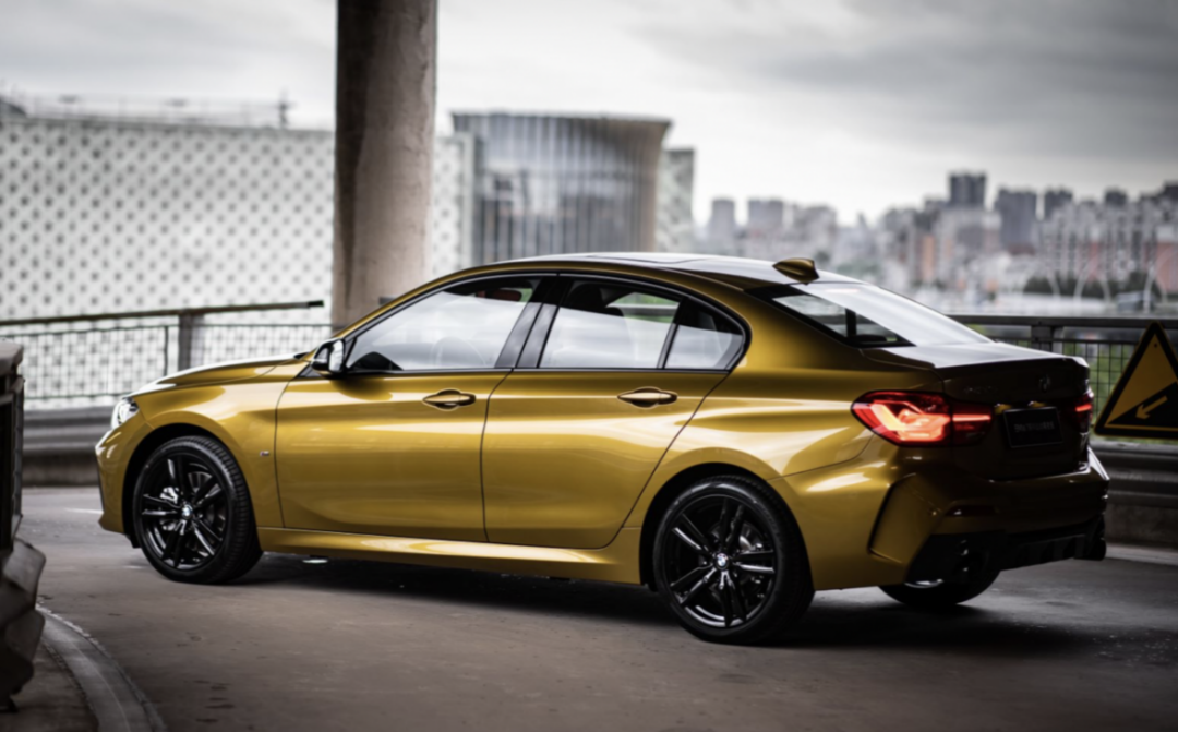 最适合年轻人的豪华入门轿车?宝马1系是不是你的菜