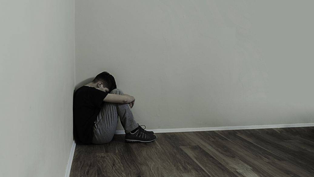 升学教育:年轻人,谁不是边丧边拼!