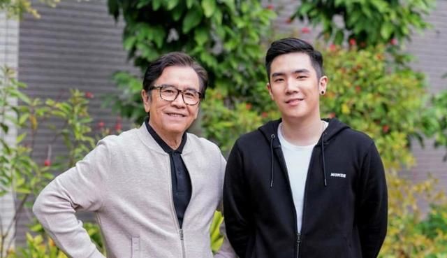 姜大卫支持26岁儿子入行演戏,父子首度同台演戏,给儿子演出50分休闲区蓝鸢梦想 - Www.slyday.coM