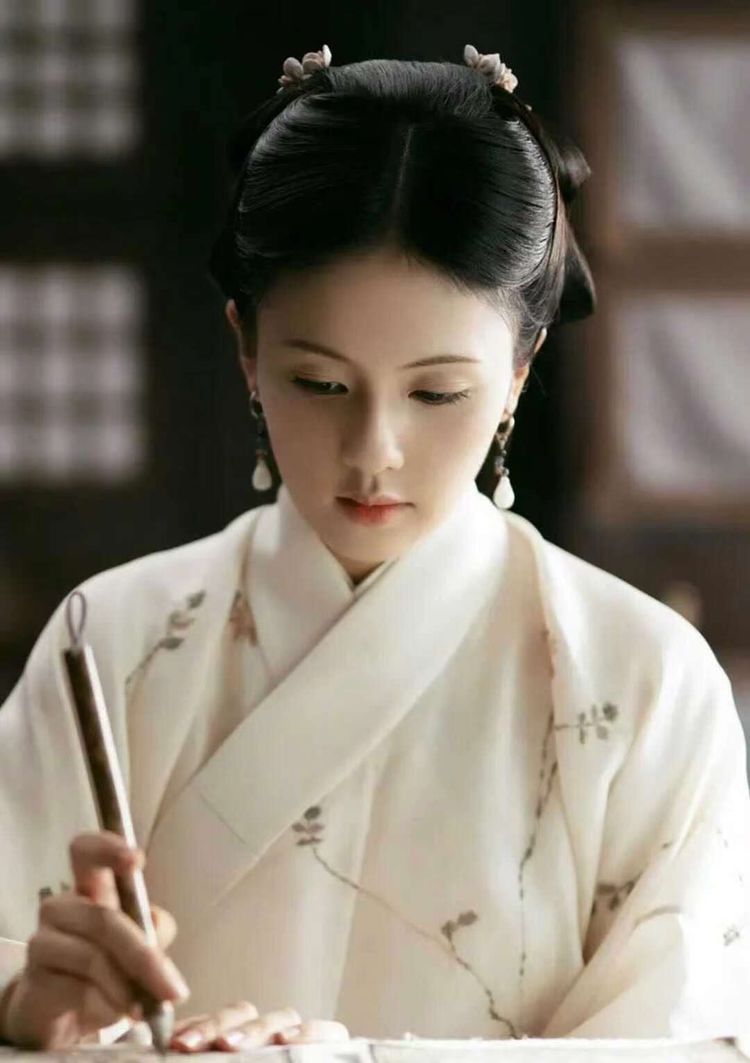 于正玉楼春女演员剧照避开了白鹿造型我却被杨蓉美到了