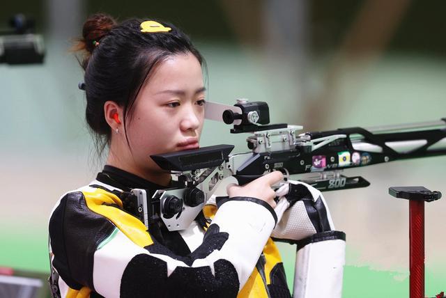 杨倩再次夺金，成为首位00后双金得主，偶像白敬亭在线祝贺！休闲区蓝鸢梦想 - Www.slyday.coM