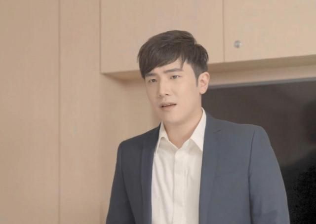 姜大卫支持26岁儿子入行演戏,父子首度同台演戏,给儿子演出50分休闲区蓝鸢梦想 - Www.slyday.coM