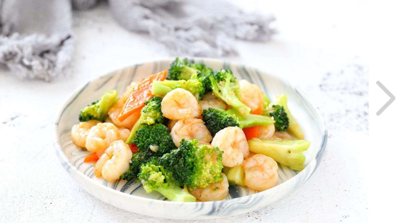 虾仁炒西兰花一盘简单清爽的家常炒菜健康可口好做易学