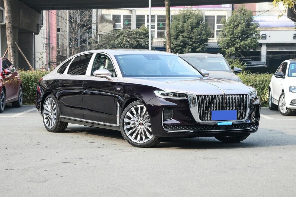 行政级豪华大轿车,机械增压动力强,档次不输s级,带你看红旗h9