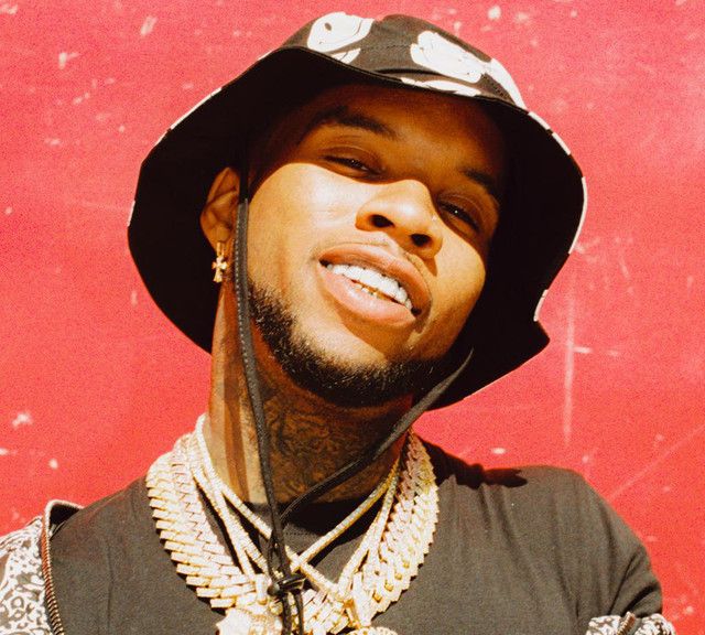 今日欧美圈popsmoke新专登顶b榜dababy音乐节引发巨大争议