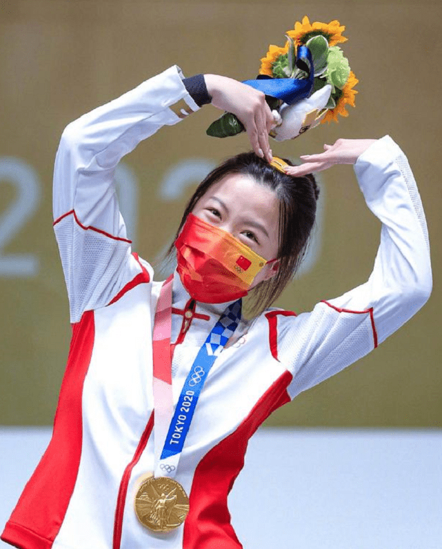 杨倩再次夺金，成为首位00后双金得主，偶像白敬亭在线祝贺！休闲区蓝鸢梦想 - Www.slyday.coM