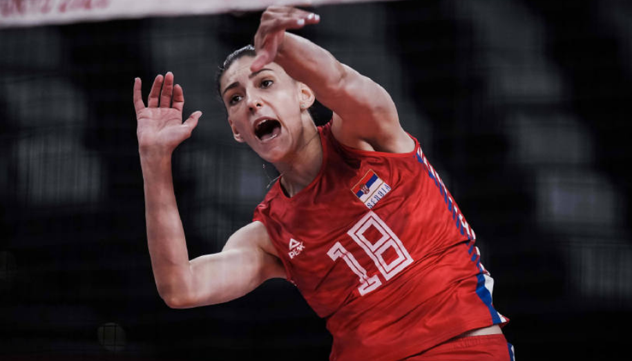 巴西女排2连胜,为避开中国也是拼了!卡洛琳砍17分获赞