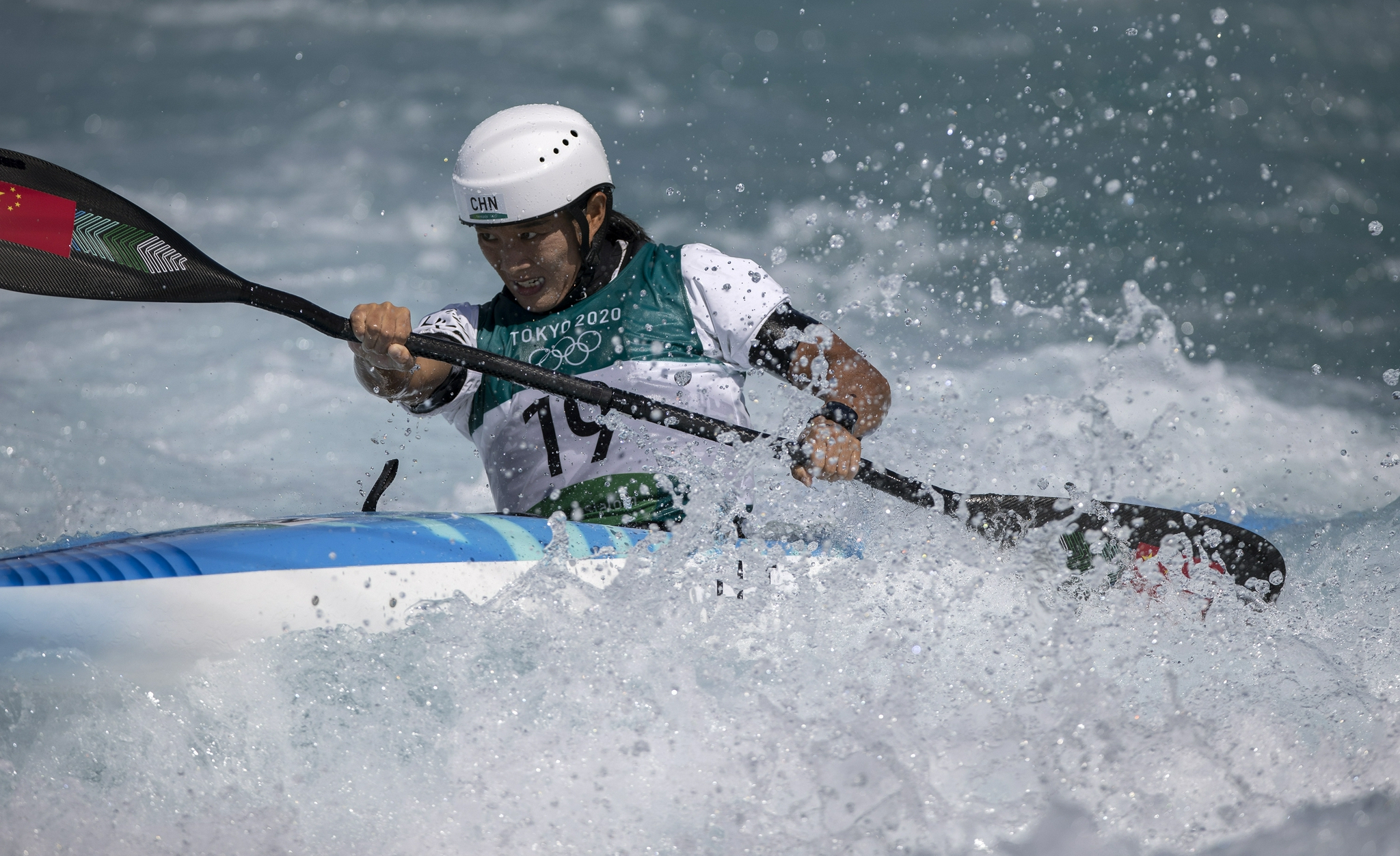 皮划艇激流回旋——中国选手李彤获得女子皮艇半决赛第20名
