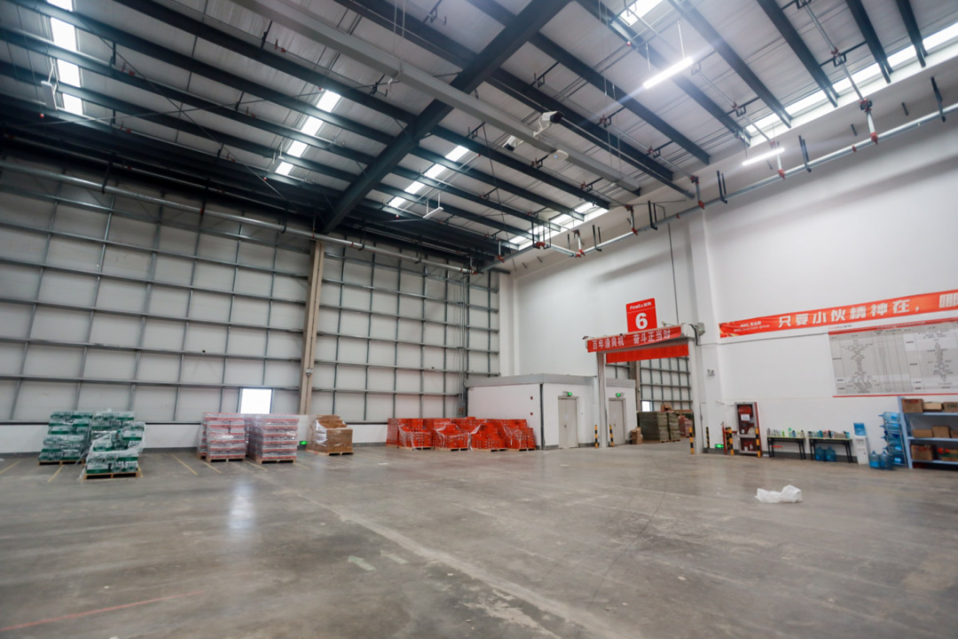 暴雨后的52小时:4小时穿越33公里,我为救援搬空仓库__财经头条