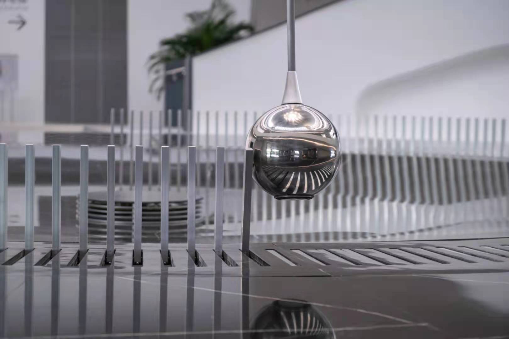 巨大傅科摆樊仕达图