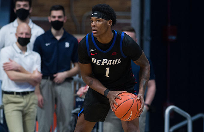 姓名:罗密欧-威姆斯位置:小前锋身高/体重:6尺7寸/210磅(2.