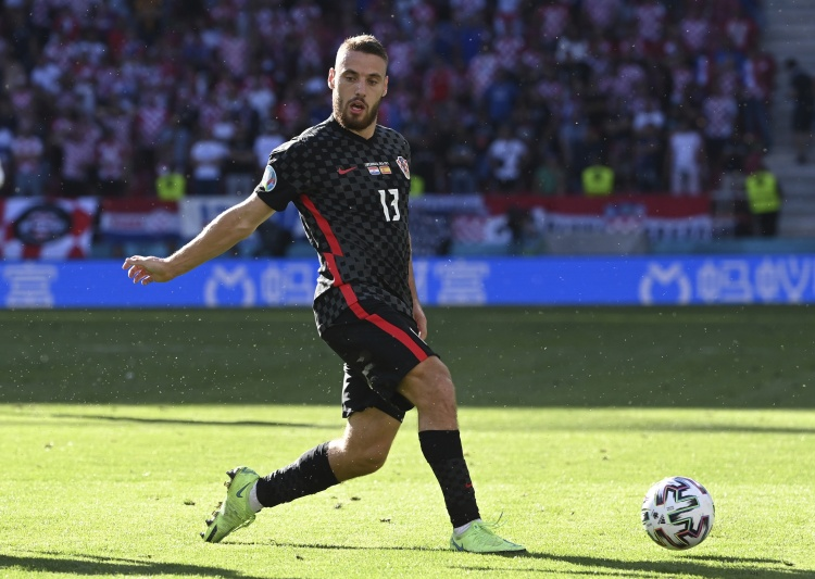 罗体:米兰仍想签下弗拉西奇,中央陆军可接受强制性先租后买