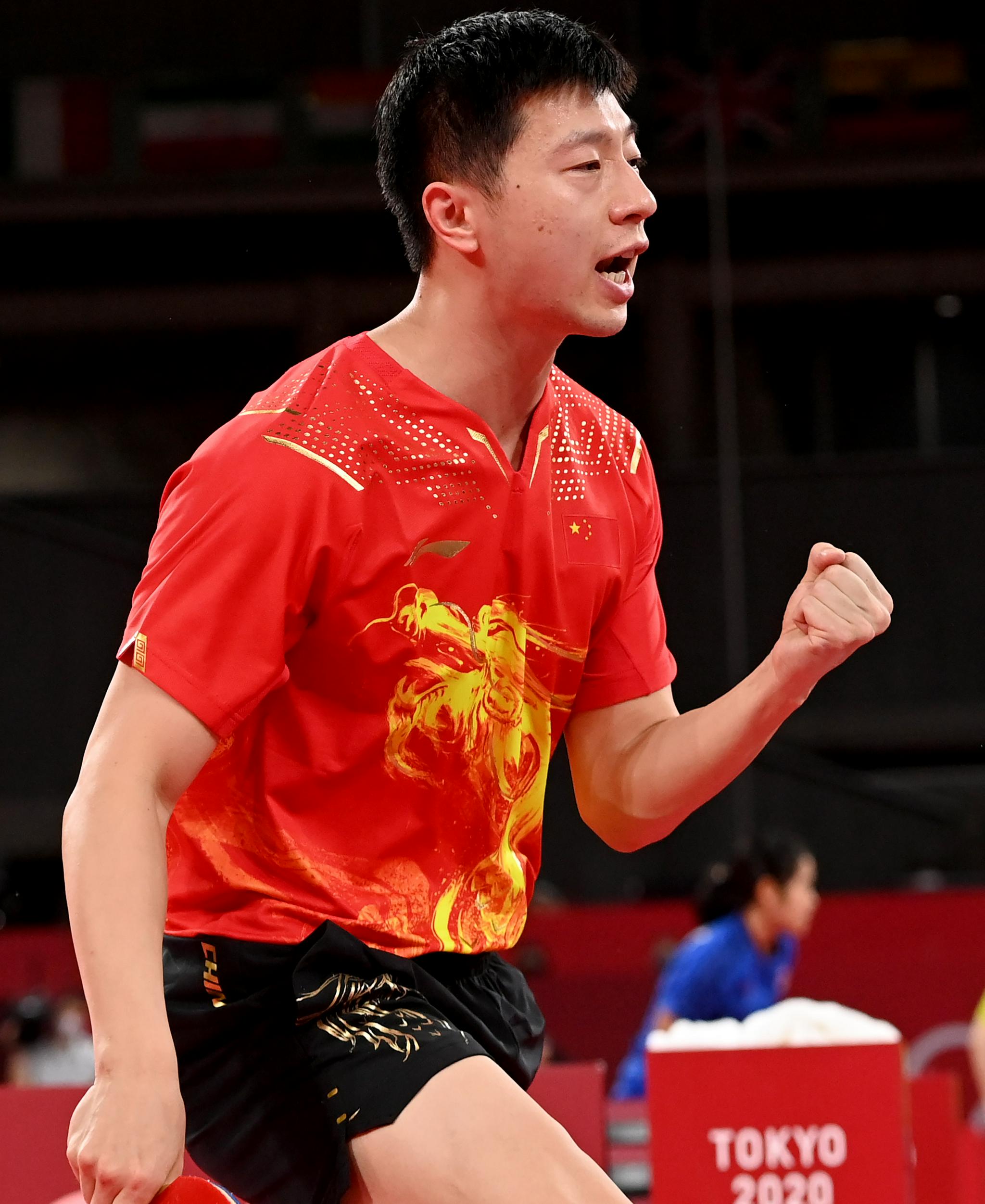 乒乓球男单马龙晋级八强