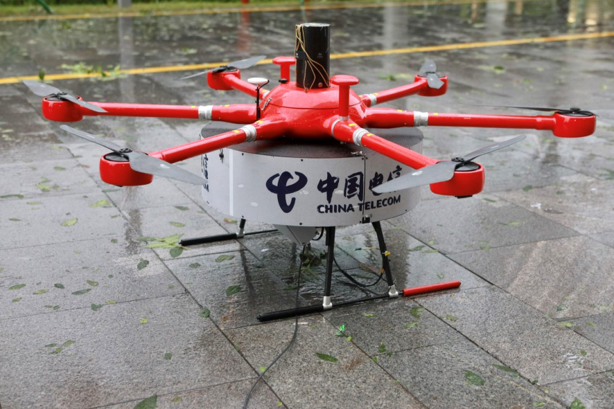 无人机升空,宁波奥体安置点通信畅通