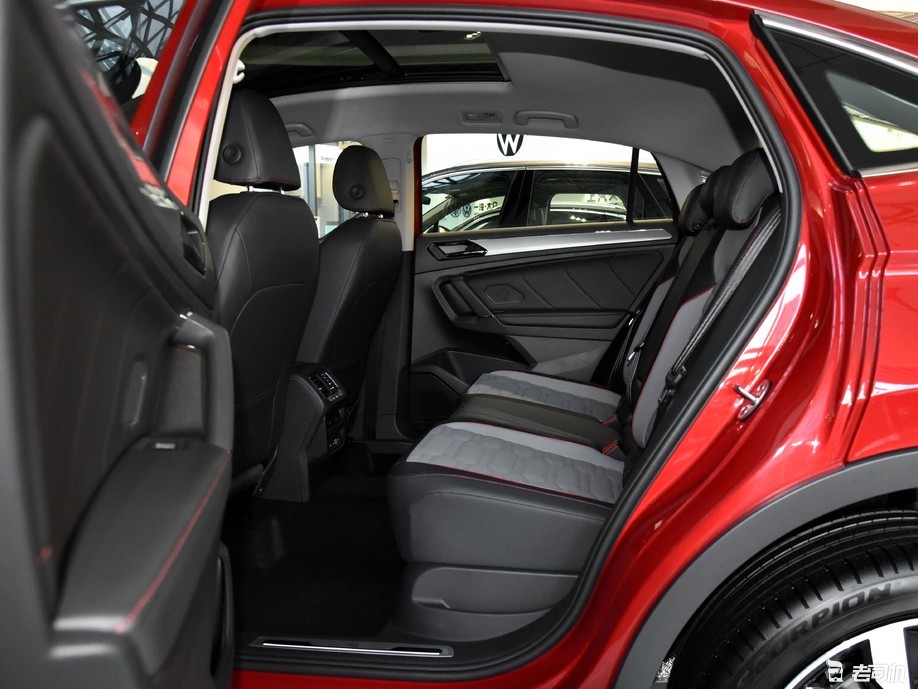 轿跑suv的务实之选小哥带你一起看大众途观x