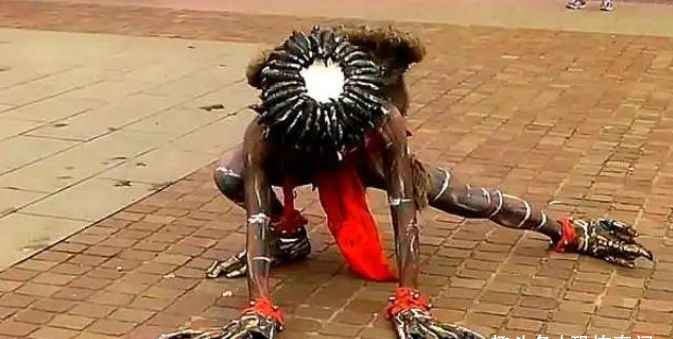 我国“水鬼”在国外被抓到?看到水鬼真容,网友：真是长见识了!休闲区蓝鸢梦想 - Www.slyday.coM