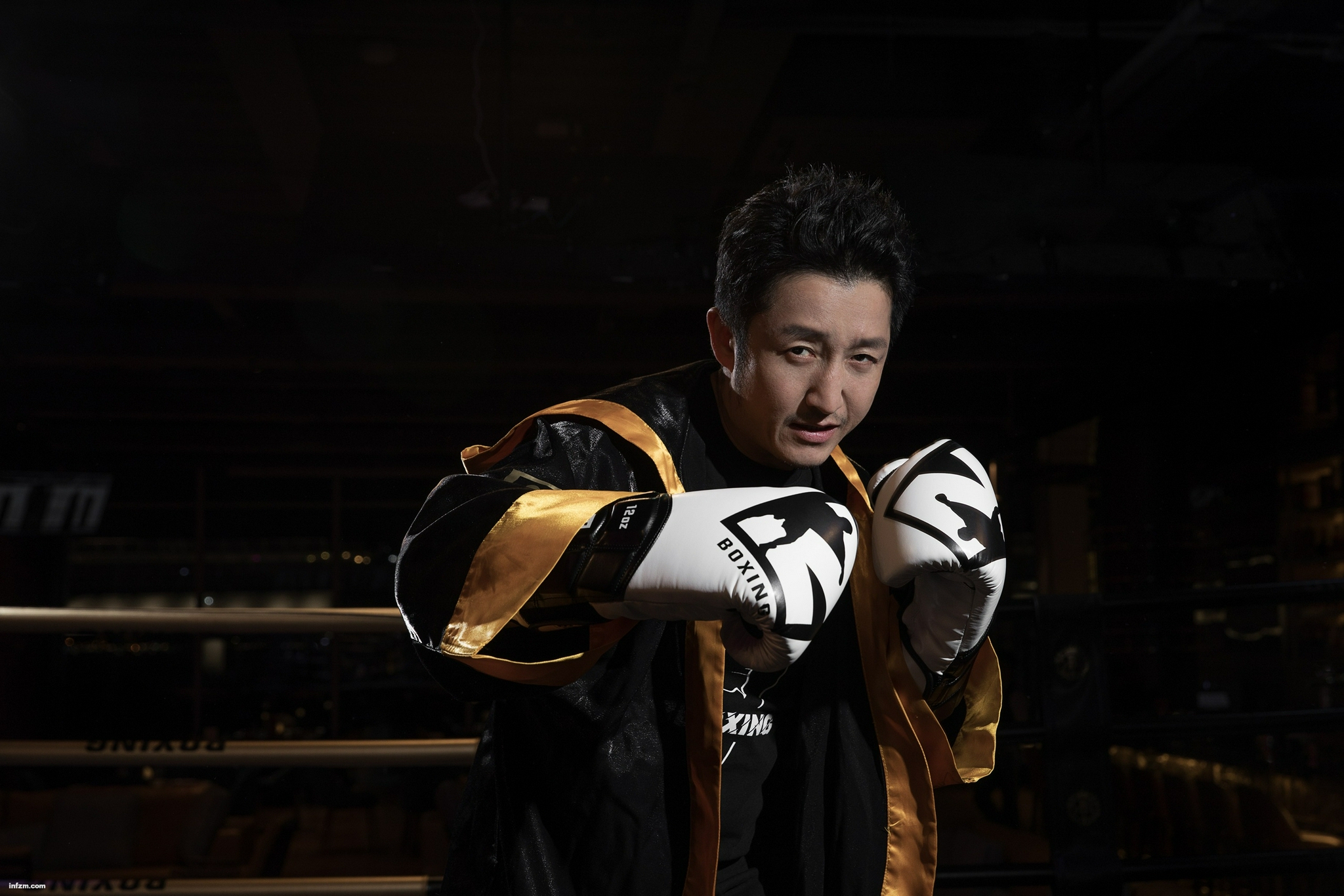 2夺奥运金牌,和女友分手23次,"世界拳王"邹市明如今怎样了?