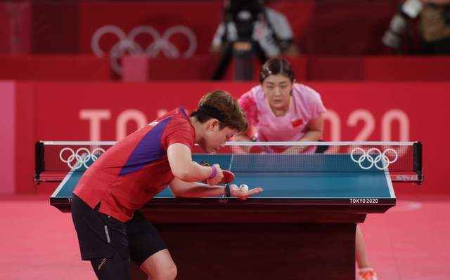 马琳怒吼为陈梦加油！还站起来挥舞双拳，刘国梁更是鼓掌不断休闲区蓝鸢梦想 - Www.slyday.coM