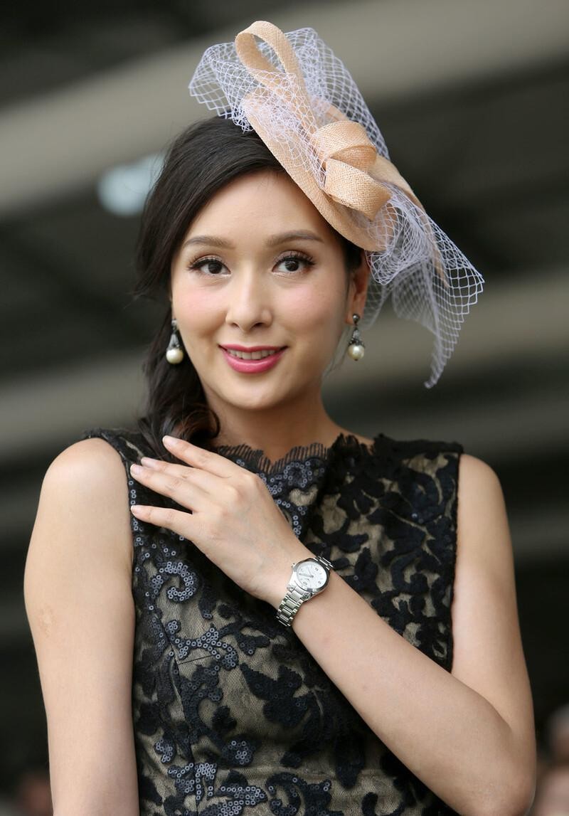 杨恭如真没浪费自己的女人味熟女年纪穿蕾丝裙有勾人气质