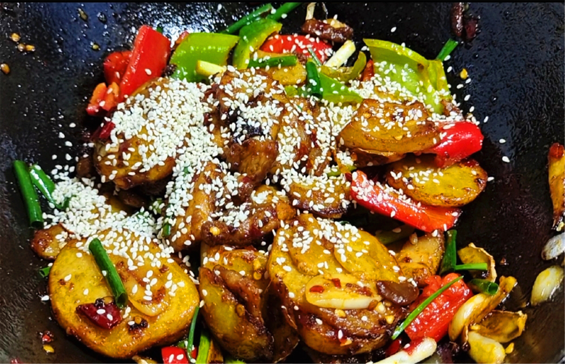 干锅土豆的家常做法简单好做鲜香开胃又下饭解馋