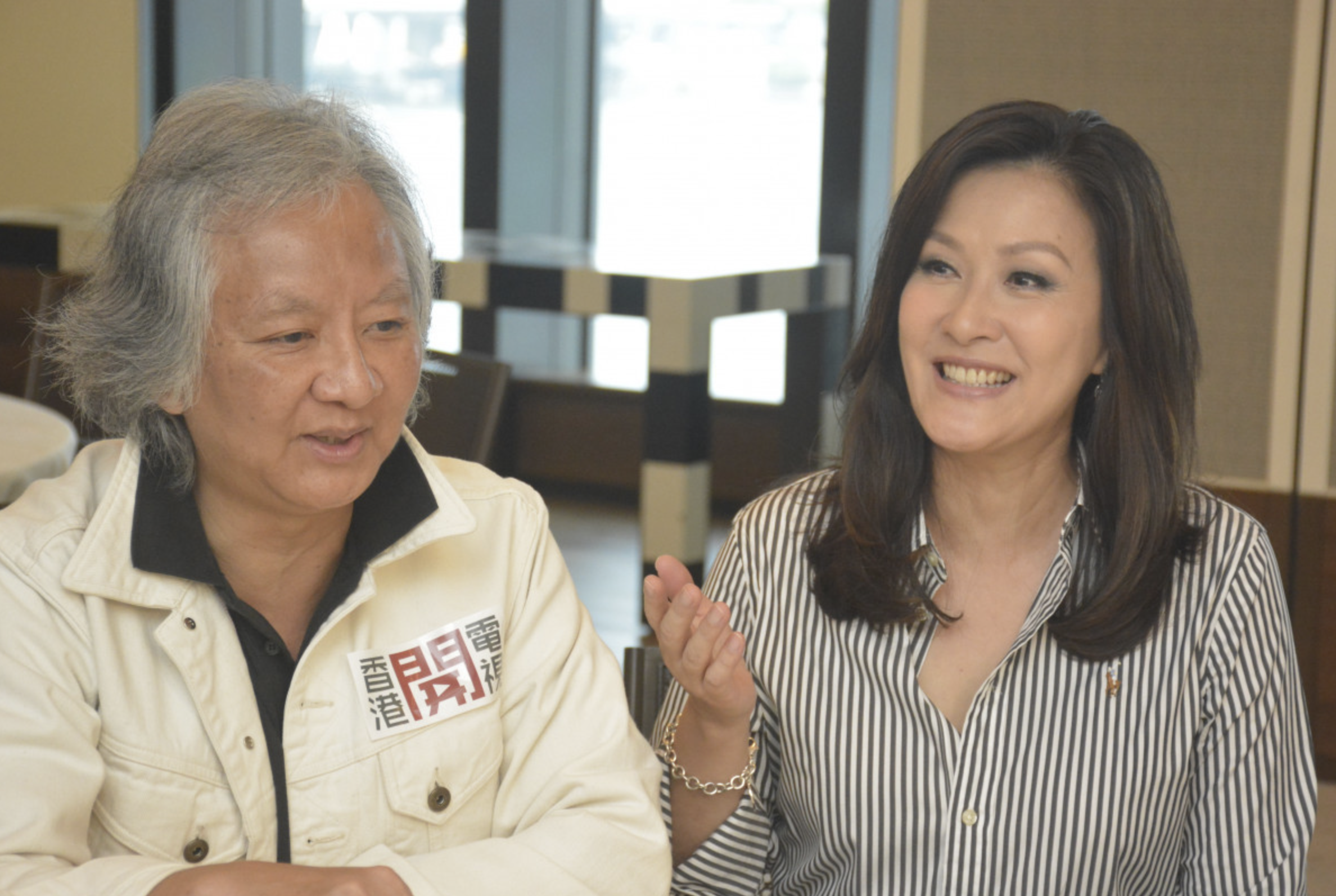 51岁陈慧珊受访公开近况否认退圈现攻读博士学位已接拍新电影