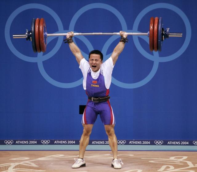 叫石智勇的都能拿举重冠军中国两代大力士同名2位石智勇夺3金