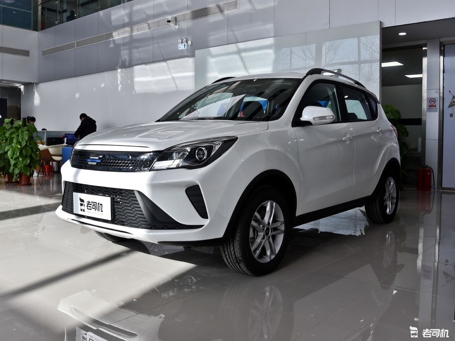 时尚小型suv 小哥带你一起看长安欧尚科赛5