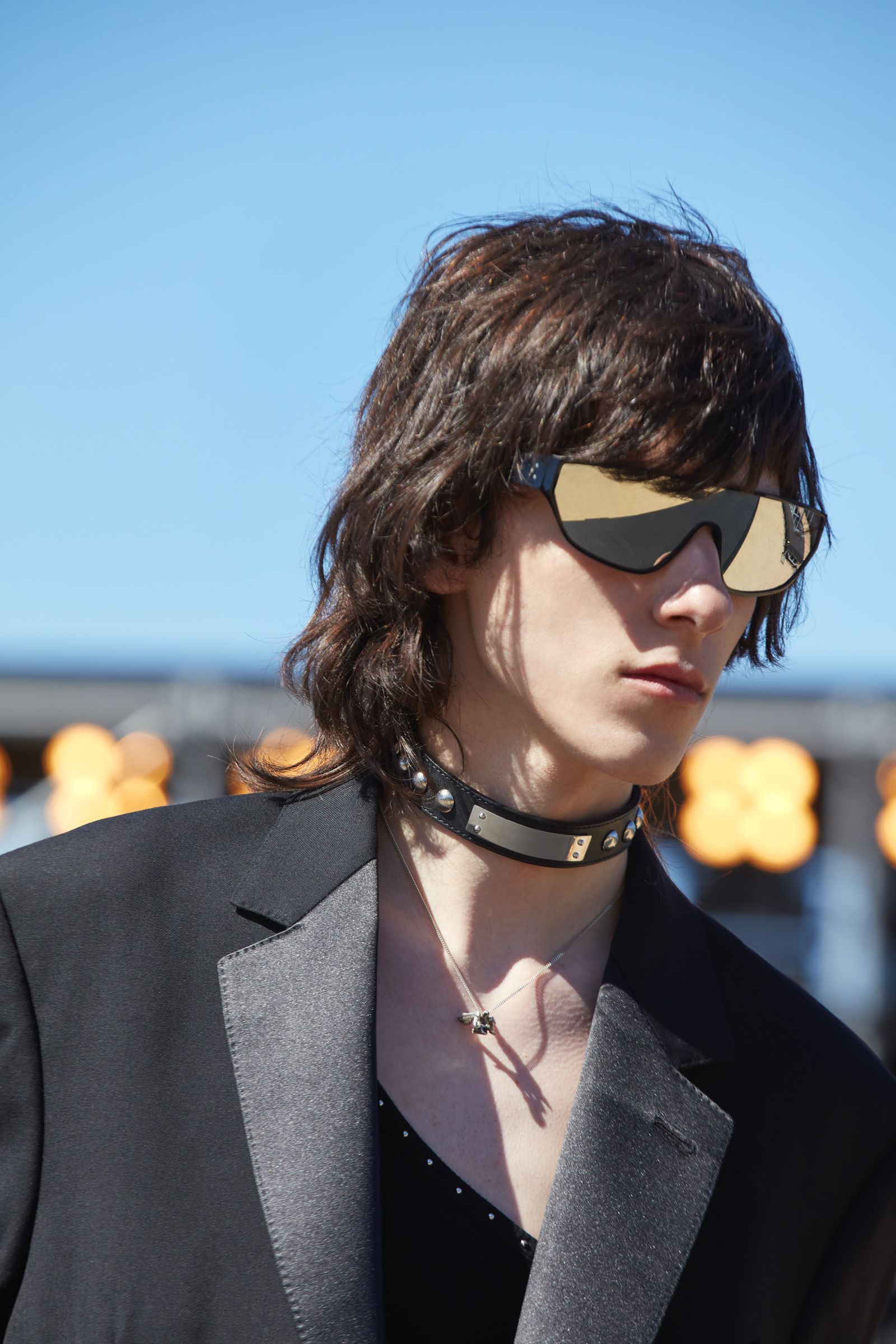 hedi slimane怎样通过时装呈现自己内心的反叛感?