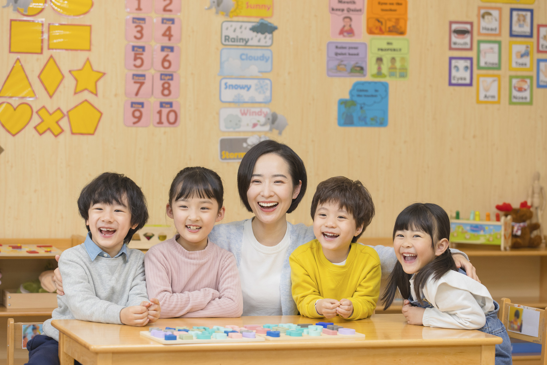 孩子午睡时口袋掉出的“玩具”,让老师大惊失色,园长:退园吧休闲区蓝鸢梦想 - Www.slyday.coM 孩子午睡时口袋掉出的“玩具”,让老师大惊失色,园长:退园吧休闲区蓝鸢梦想 - Www.slyday.coM