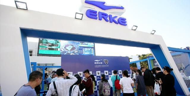 鸿星尔克总裁否认濒临破产后,捐赠5千万物资,又被质疑为诈捐?休闲区蓝鸢梦想 - Www.slyday.coM 鸿星尔克总裁否认濒临破产后,捐赠5千万物资,又被质疑为诈捐?休闲区蓝鸢梦想 - Www.slyday.coM