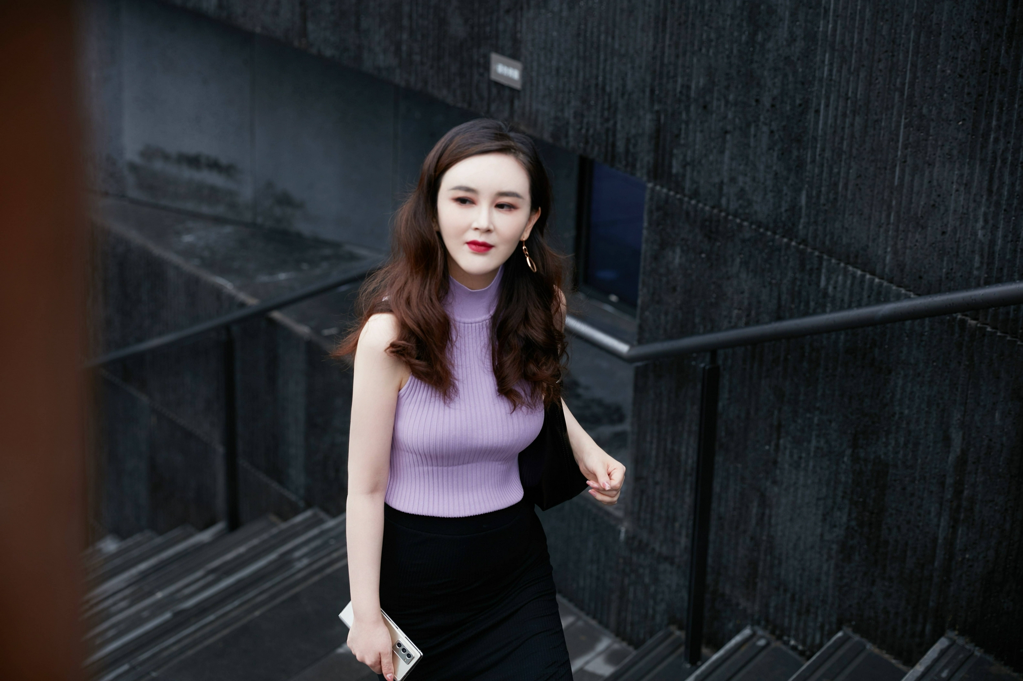 复古盛夏,刘竞翩翩回眸的优雅时光