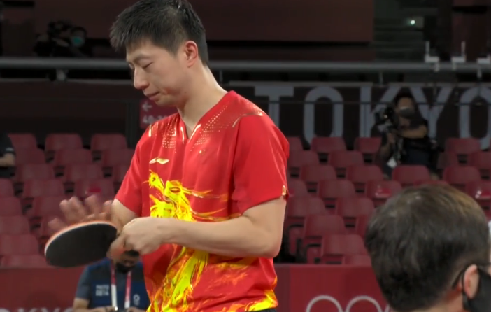 2金2银!两场4:3 马龙樊振东险胜 国乒提前锁定男女单打冠亚军休闲区蓝鸢梦想 - Www.slyday.coM 2金2银!两场4:3 马龙樊振东险胜 国乒提前锁定男女单打冠亚军休闲区蓝鸢梦想 - Www.slyday.coM