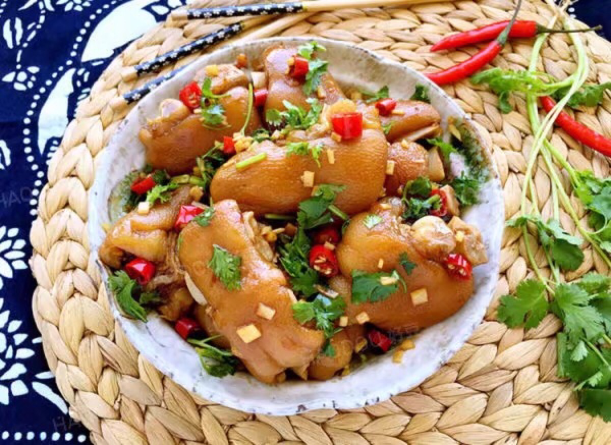 猪蹄不卤不红烧做成酸猪蹄爽口不油腻美容还开胃好吃