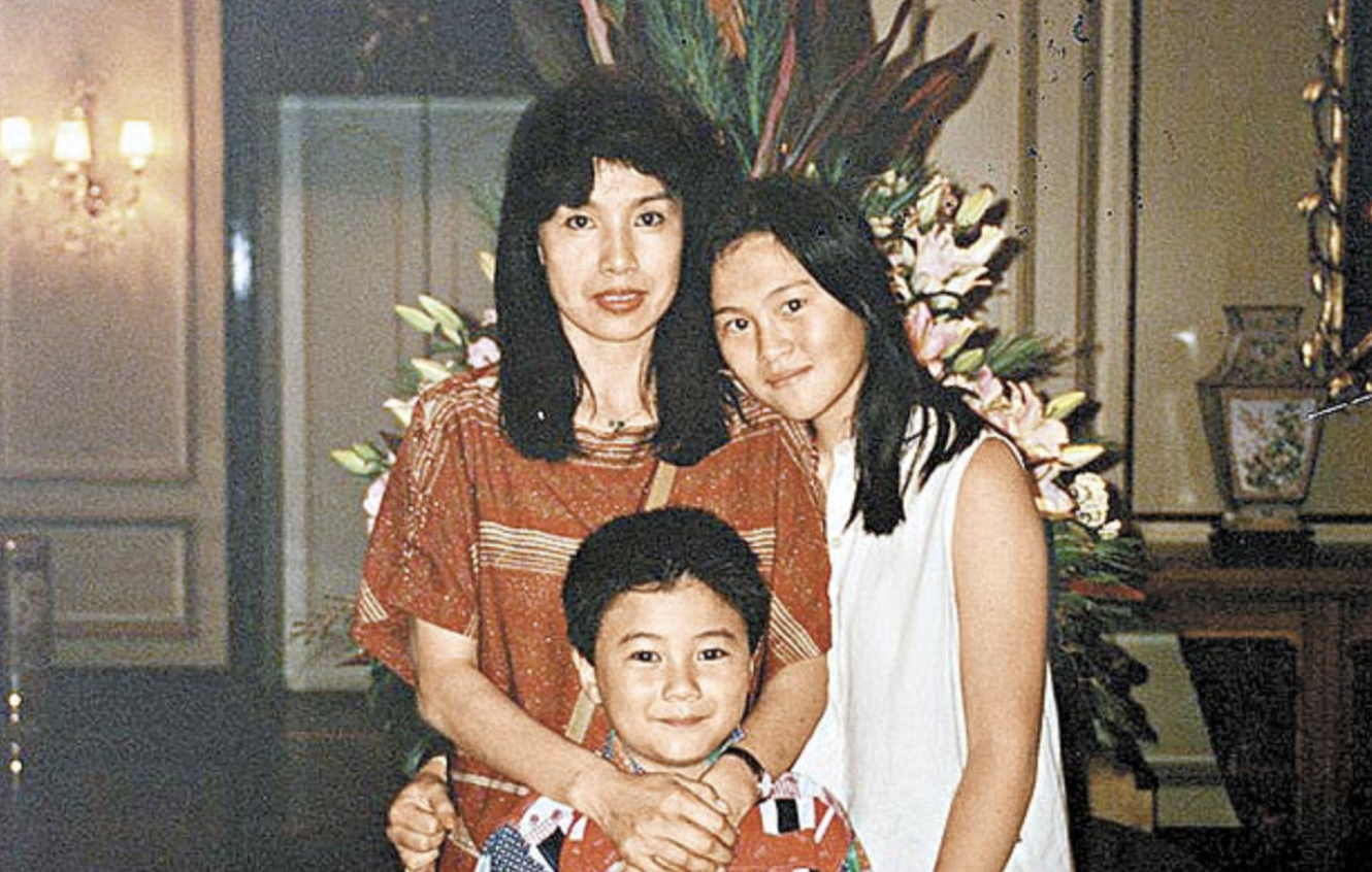 71岁姚炜为葛兰庆生罕露脸打扮精致显贵气曾为赵世曾未婚生女