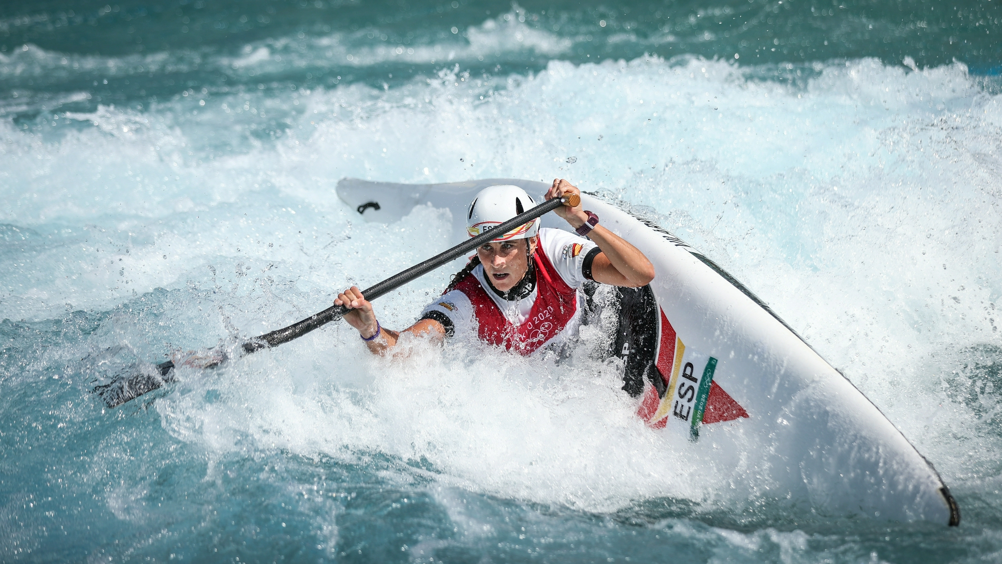 皮划艇激流回旋女子划艇赛况