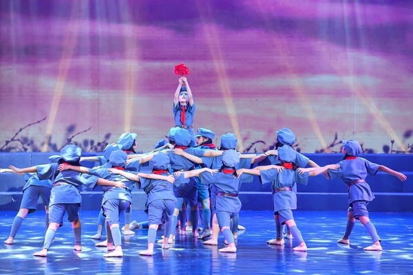 大型红色经典少儿情景歌舞展《红色贵州》在贵阳首演