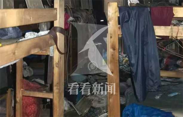 30多平米出租屋竟住8名外卖员？室内为电瓶车充电 结果引发大火休闲区蓝鸢梦想 - Www.slyday.coM