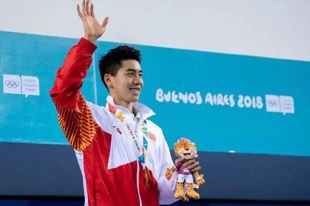 比赛成绩 2018年全国游泳锦标赛男子800米,全国游泳冠军赛1500米自由
